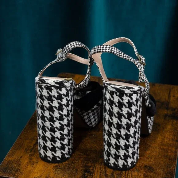 Betsey Johnson Melanni Houndstooth Heels Size 9 - Picture 3 of 7